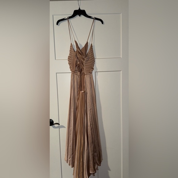 ALC Pleated Aries Dress 14 - Picture 5 of 7